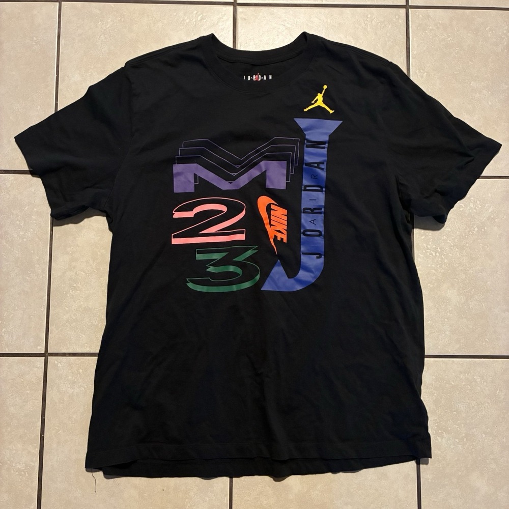 Air Jordan Men's XL Black Short Sleeve Graphic T-Shirt
